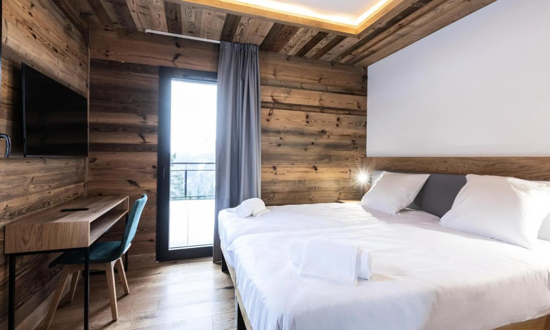 Residence Oree Du Bois - Appartement N°5 L'Oree Du Bois Mae-9661 Montvalezan Apartment